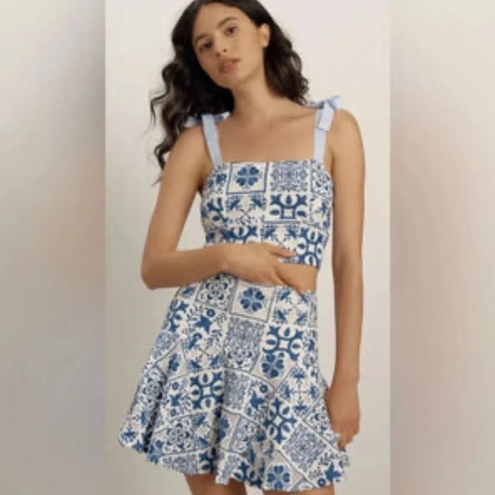 Maeve Blue and White Patterned Set